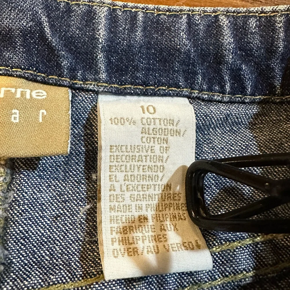 Liz Claiborne‎ LizWear size 10 Blue Capri Beaded Mid Rise Cotton Denim Jeans